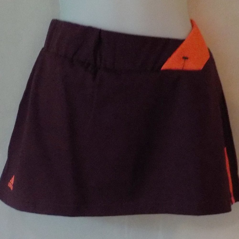 Adidas tennis skort sz S 4 6 burgundy NWT